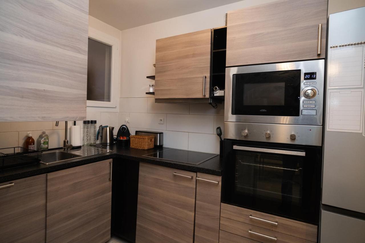 Apartmán Joli T2 Proche Du Metro Avec Vue Tour Eiffel Issy-les-Moulineaux Exteriér fotografie
